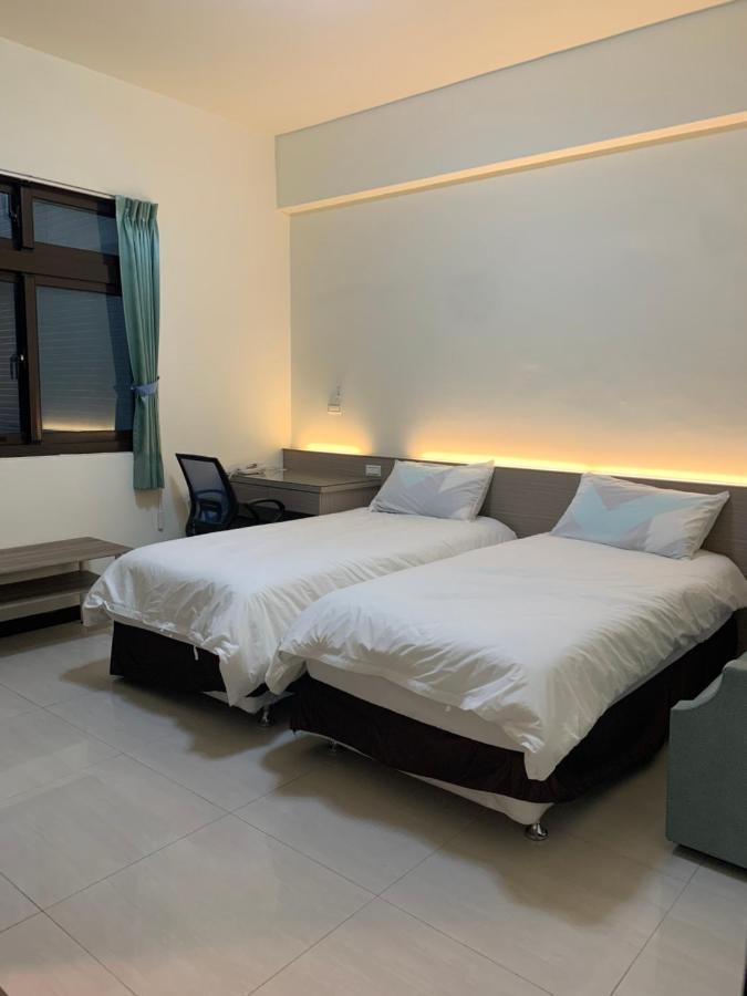 Emerald Diamond Building 2 Zhunan Екстериор снимка
